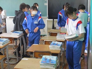 【2年生】入学式に向けて