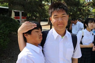 修学旅行80「北野天満宮にて」2
