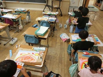 2年 図画工作 「えのぐじま」