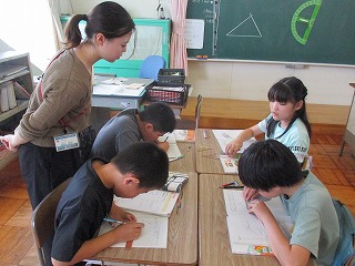 6月16日 どうしたら分度器を使って三角形をかけるだろうか?(4年算数)