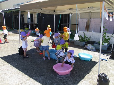 水遊びが始まったよ🌈