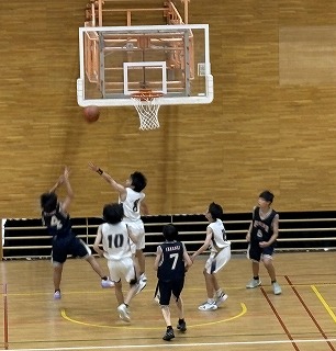 走り抜いた2日間、本校バスケ部男子が奮闘
