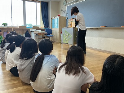 PTAによる読み聞かせ(5年生)