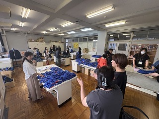 広がる「制服バンク」の善意