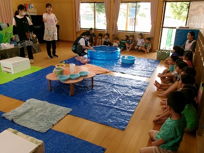 ひんやり冷たい🧊氷遊び✨