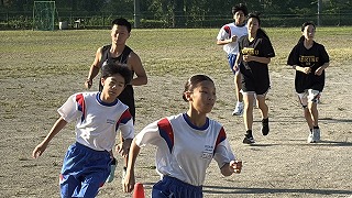 「1周1分」の壁に挑む バスケ・サッカー部も交え駅伝合同練習
