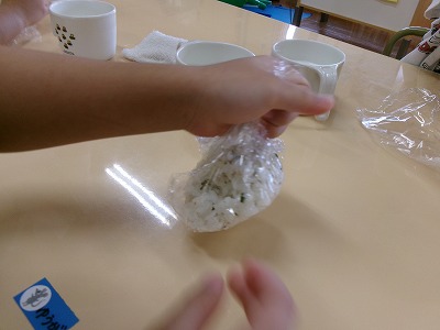 おにぎり作りに挑戦🍙✨