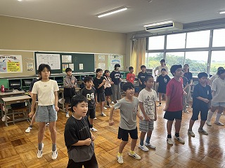 9月3日(木) 朝のEnglish Time(ダンス)
