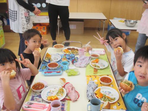 はさんで食べよう😋