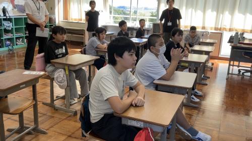 9月24日 【6年生】正しい知識と相談する勇気を〜薬物乱用防止教室〜