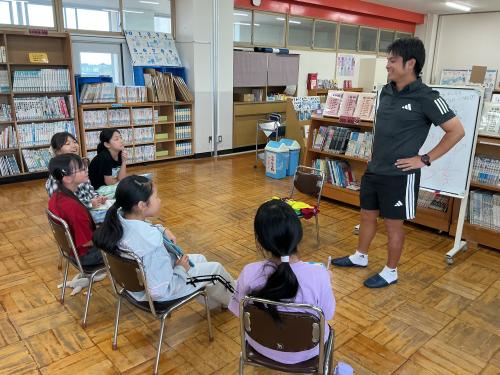 4年生 職業人の話を聞く会 Part1