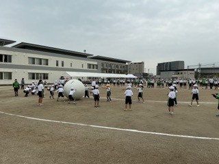 本番さながらの熱気! 運動会の予行練習